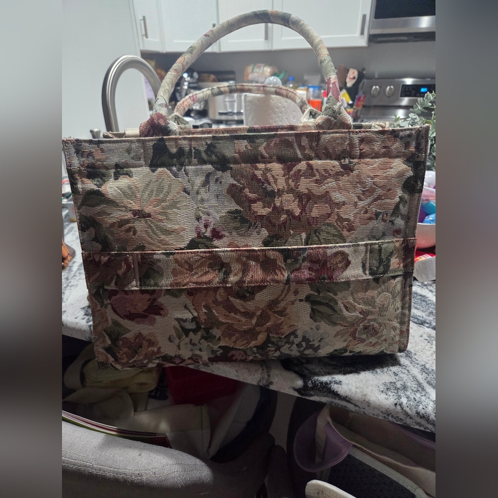 BEIS Floral Book BQG